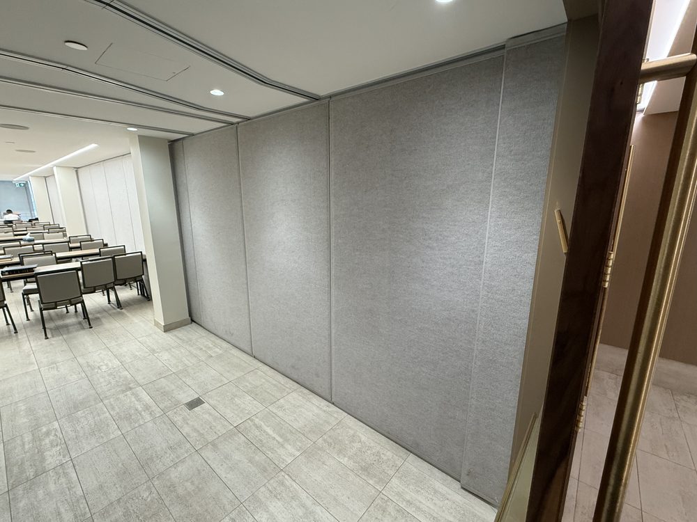 Operable Walls installed by Canuck Door Systems for Eitz Chaim & Kollel School in Vaughan