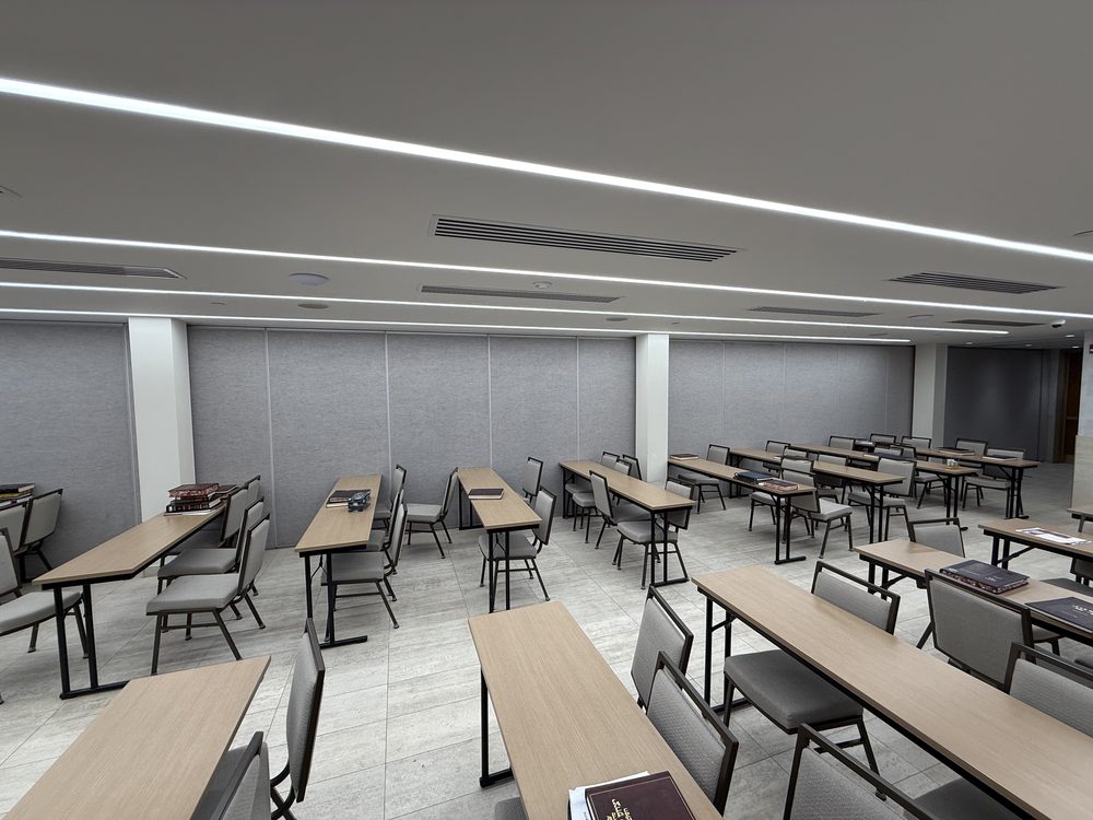 Operable Walls installed by Canuck Door Systems for Eitz Chaim & Kollel School in Vaughan