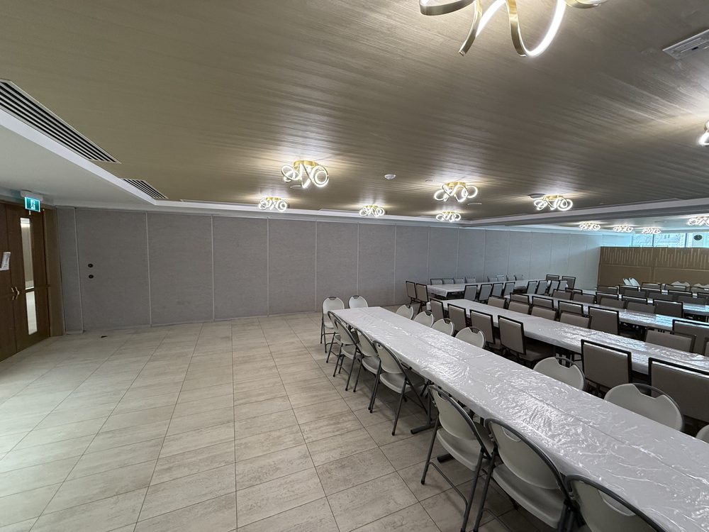 Operable Walls installed by Canuck Door Systems for Eitz Chaim & Kollel School in Vaughan