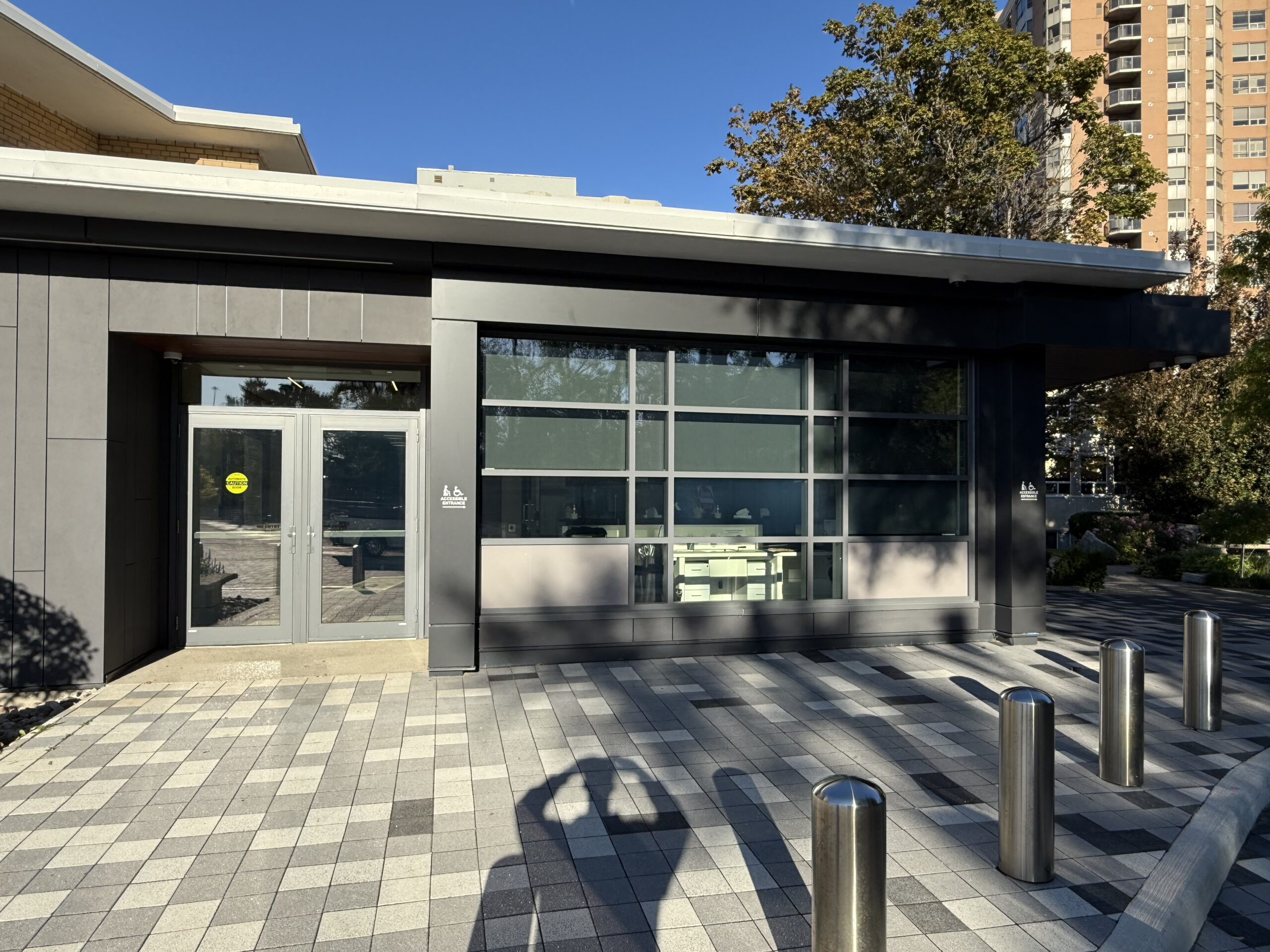 Glass Aluminum Doors in Toronto