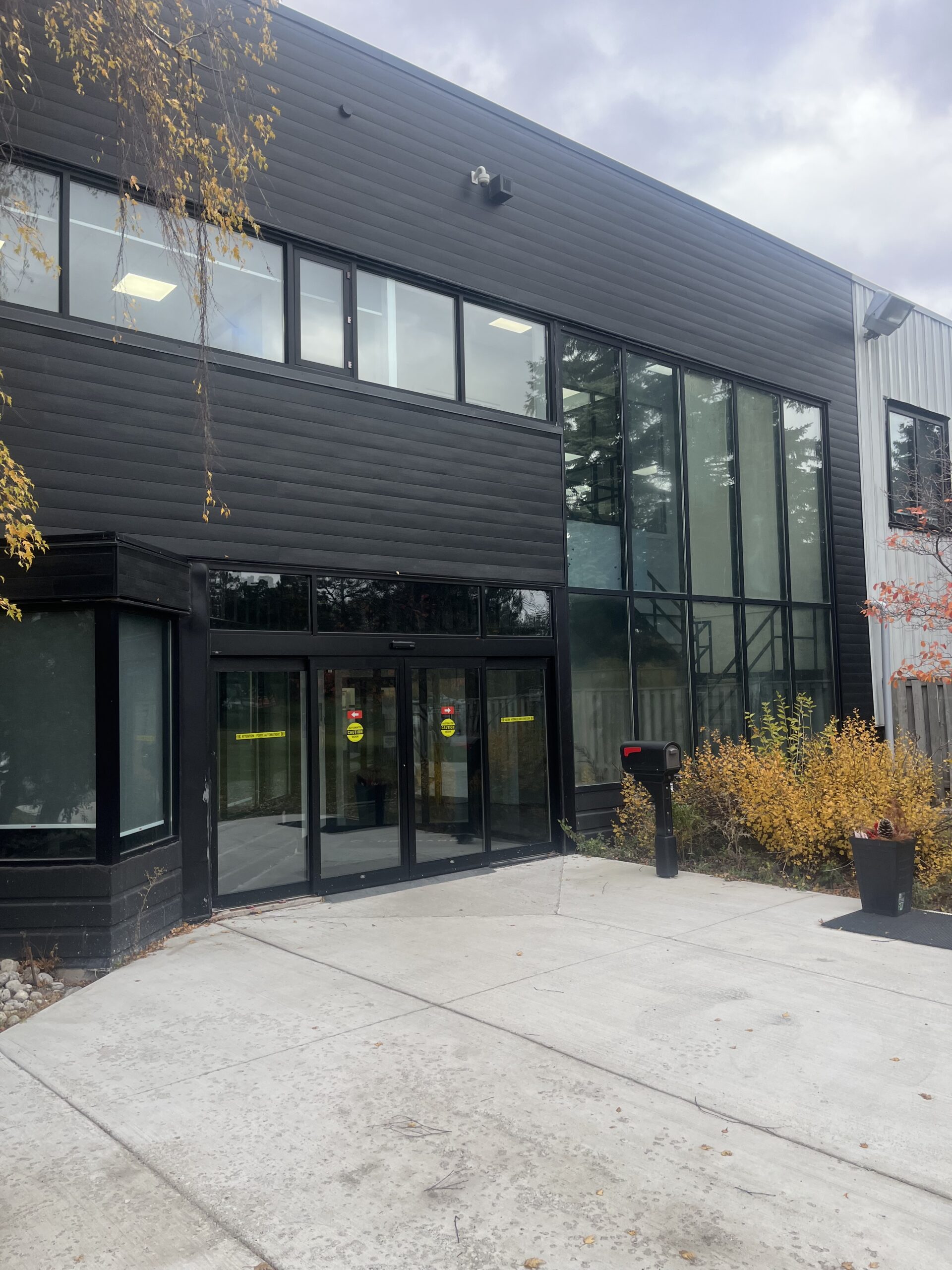 Automatic Sliding Doors in Ontario