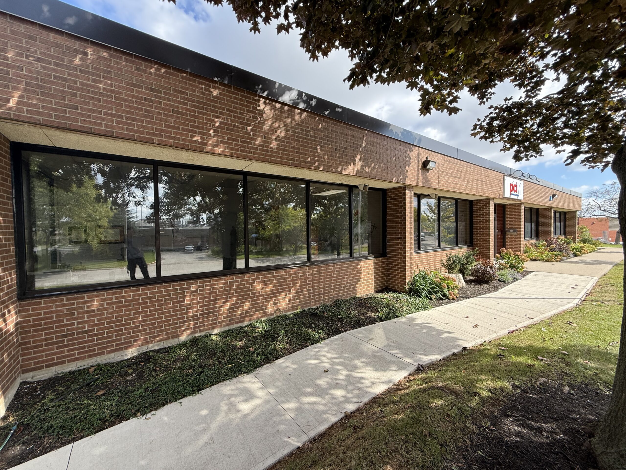 Commercial Windows in Mississauga